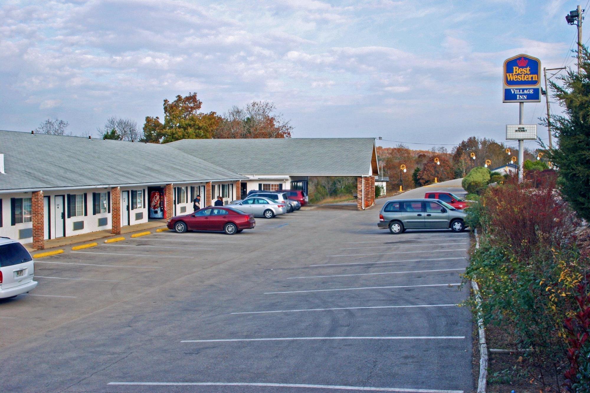 Village Inn Of Hardy Esterno foto